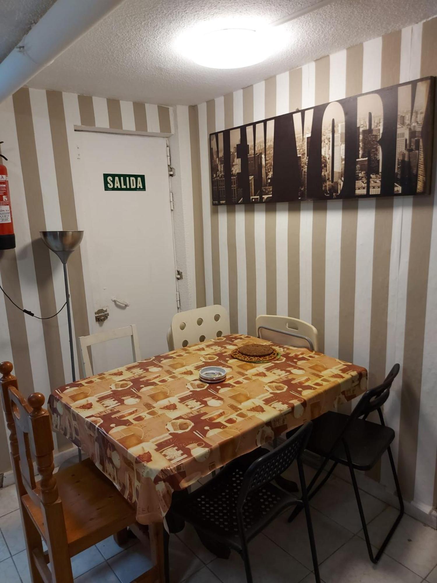 Hostal Bernabeu A 15 Minutos *
